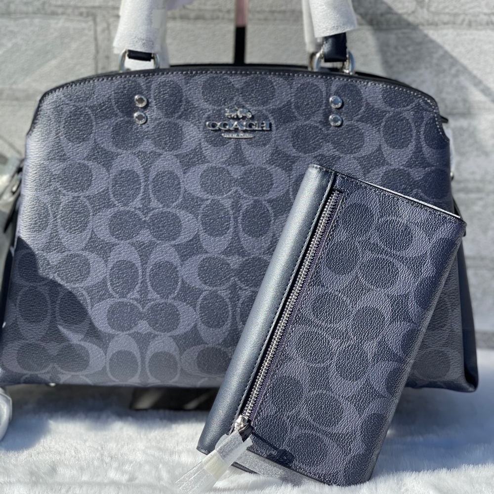 Coach Purse and Wallet Set - Picture 2 of 16